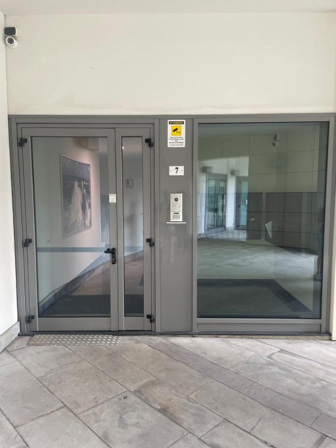 Grande Monolocale Con Parcheggio Interrato Incluso Apartment Genoa Exterior photo