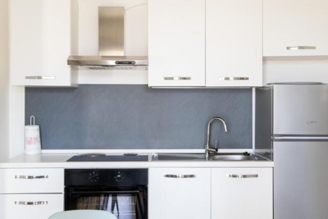 Grande Monolocale Con Parcheggio Interrato Incluso Apartment Genoa Exterior photo